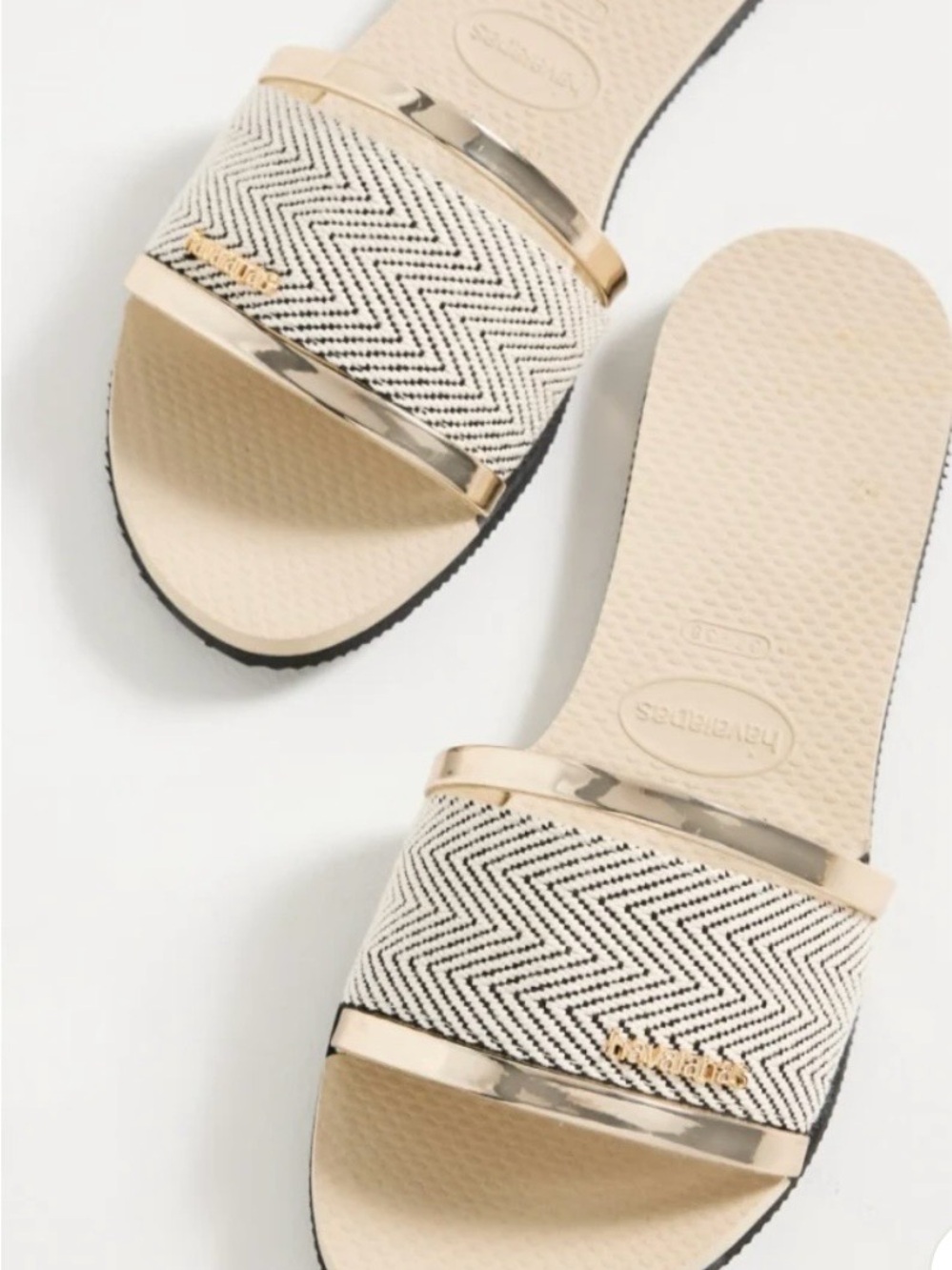 Havaianas Women's Cream Chevron Slide Sandals with Gold Accents